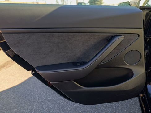 Used 2023 Tesla Model 3 Standard Range image 23