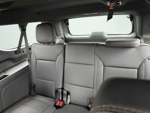 New 2026 Chevrolet Suburban High Country AWD/4WD image 16