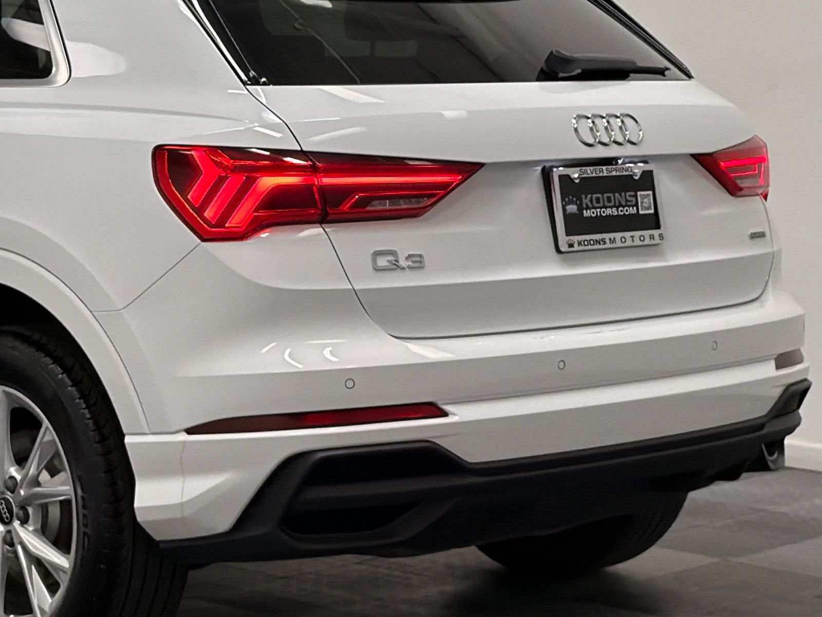 Used 2025 Audi Q3 2.0T Premium AWD/4WD image 7