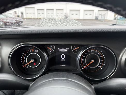 Used 2023 Jeep Gladiator Sport image 22