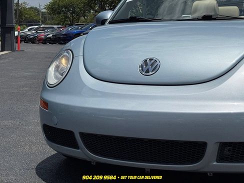 Used 2010 Volkswagen Beetle Convertible FWD image 13