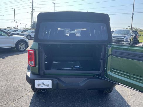 New 2025 Ford Bronco Base image 10