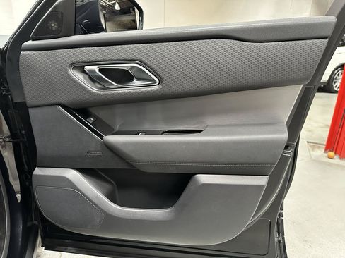 Used 2023 Land Rover Range Rover Velar R-Dynamic S AWD/4WD image 8