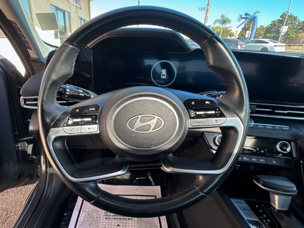 Used 2024 Hyundai Elantra Limited FWD image 10
