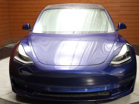 Used 2022 Tesla Model 3 image 2