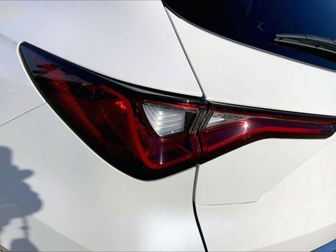 Used 2025 Acura MDX FWD image 27