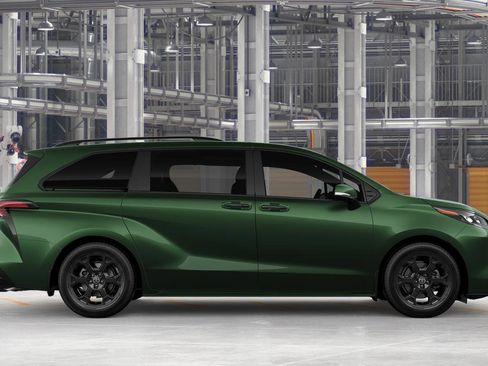 New 2026 Toyota Sienna XLE Woodland Edition AWD/4WD image 11
