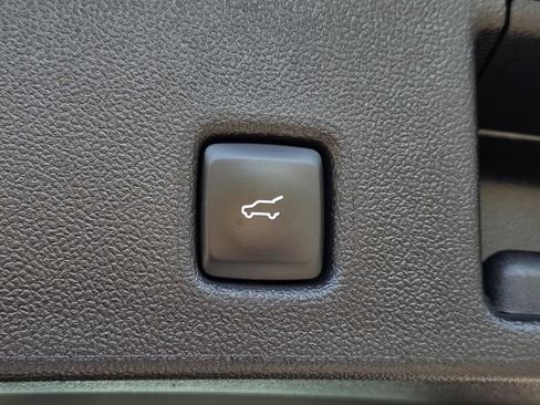 Used 2025 Ford Escape ST-Line Select AWD/4WD image 42