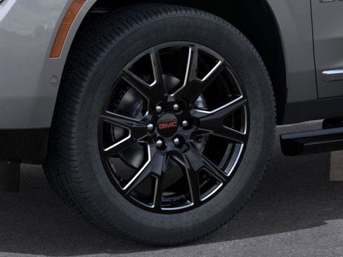 New 2026 GMC Yukon Denali w/ Denali Reserve Package image 9