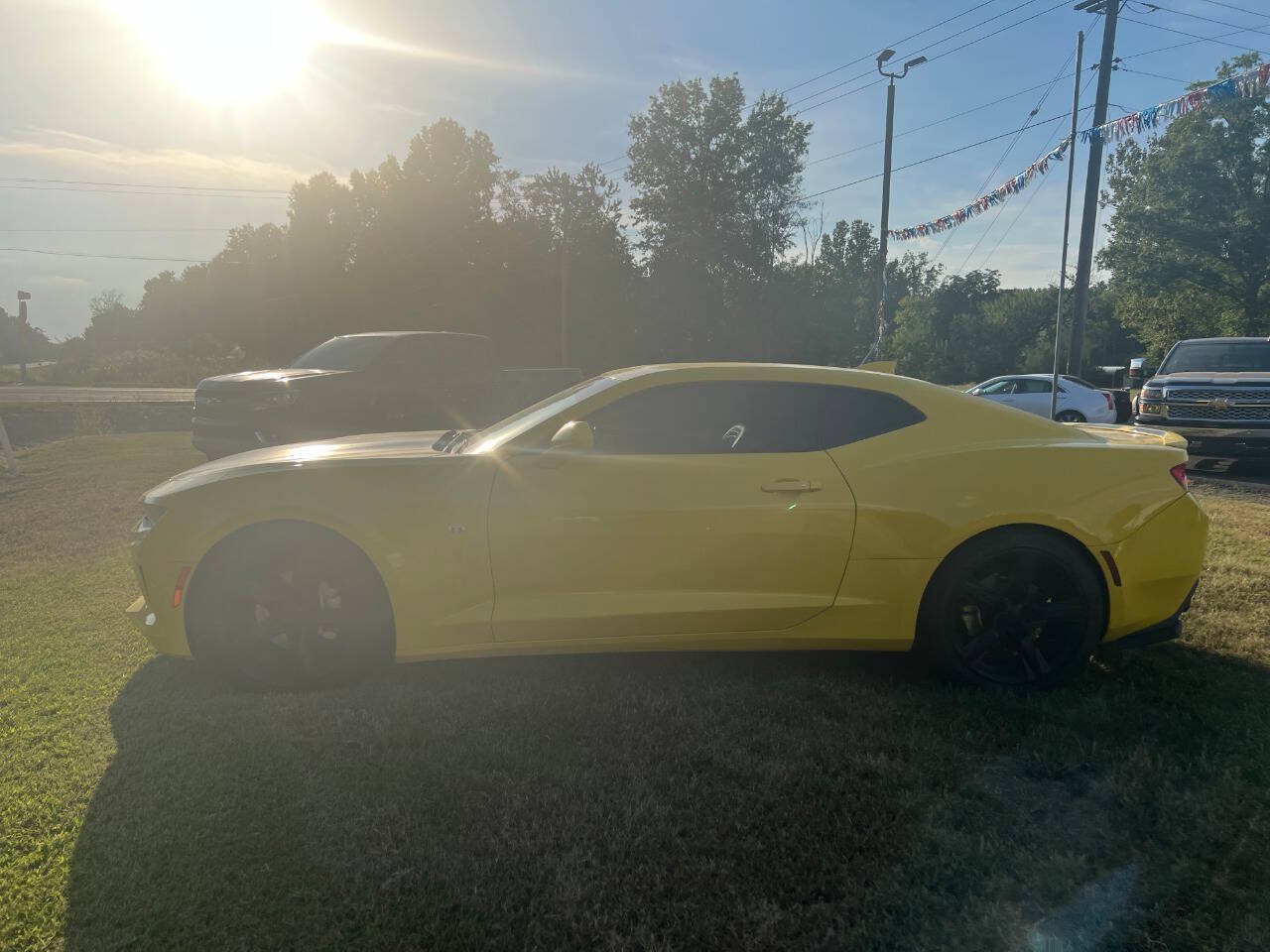 Used 2018 Chevrolet Camaro LT w/ RS Package RWD image 8
