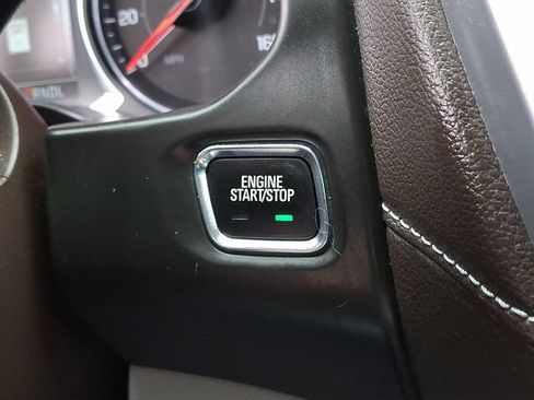 Used 2019 GMC Acadia SLT w/ LPO, Floor Liner Package AWD/4WD image 28