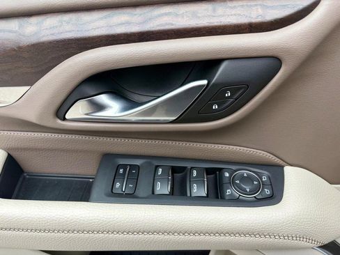 Used 2021 GMC Yukon Denali image 21