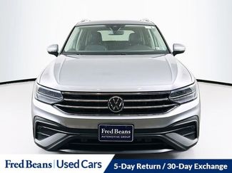 Used 2022 Volkswagen Tiguan SE video 2
