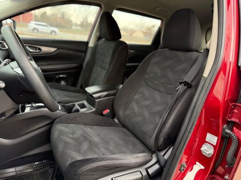 Used 2014 Nissan Rogue S image 23