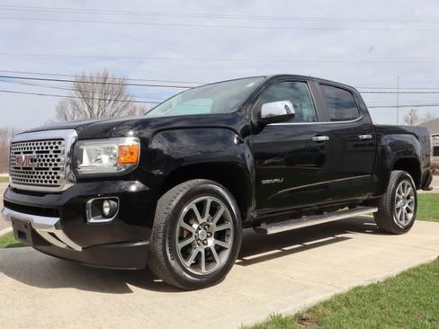 Used 2018 GMC Canyon Denali image 6