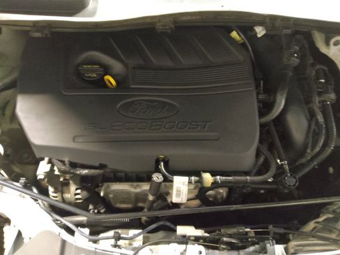 Used 2017 Ford Escape SE image 30