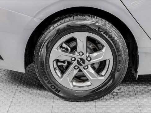 Used 2022 Kia K5 LXS FWD image 31