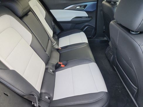 New 2026 Chevrolet Equinox EV LT image 30