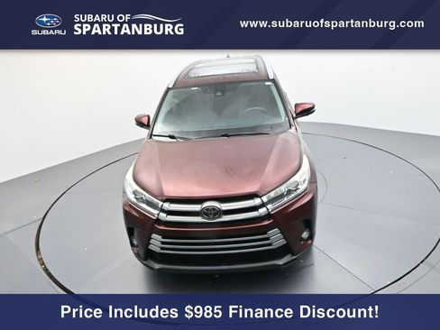 Used 2018 Toyota Highlander Limited Platinum image 19