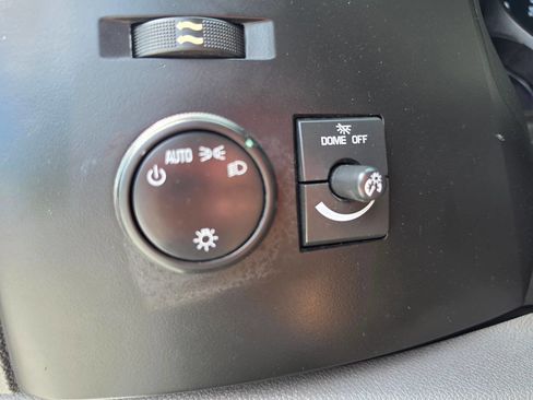 Used 2010 Chevrolet Silverado 1500 W/T RWD image 46