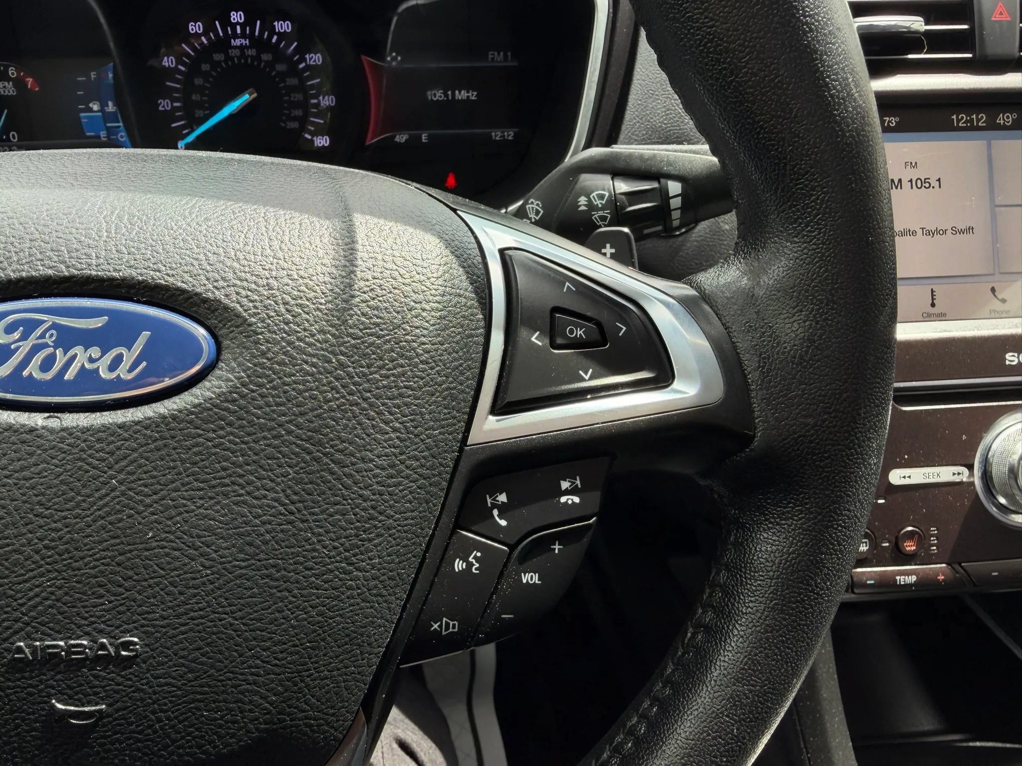 Used 2018 Ford Fusion Titanium AWD/4WD image 23