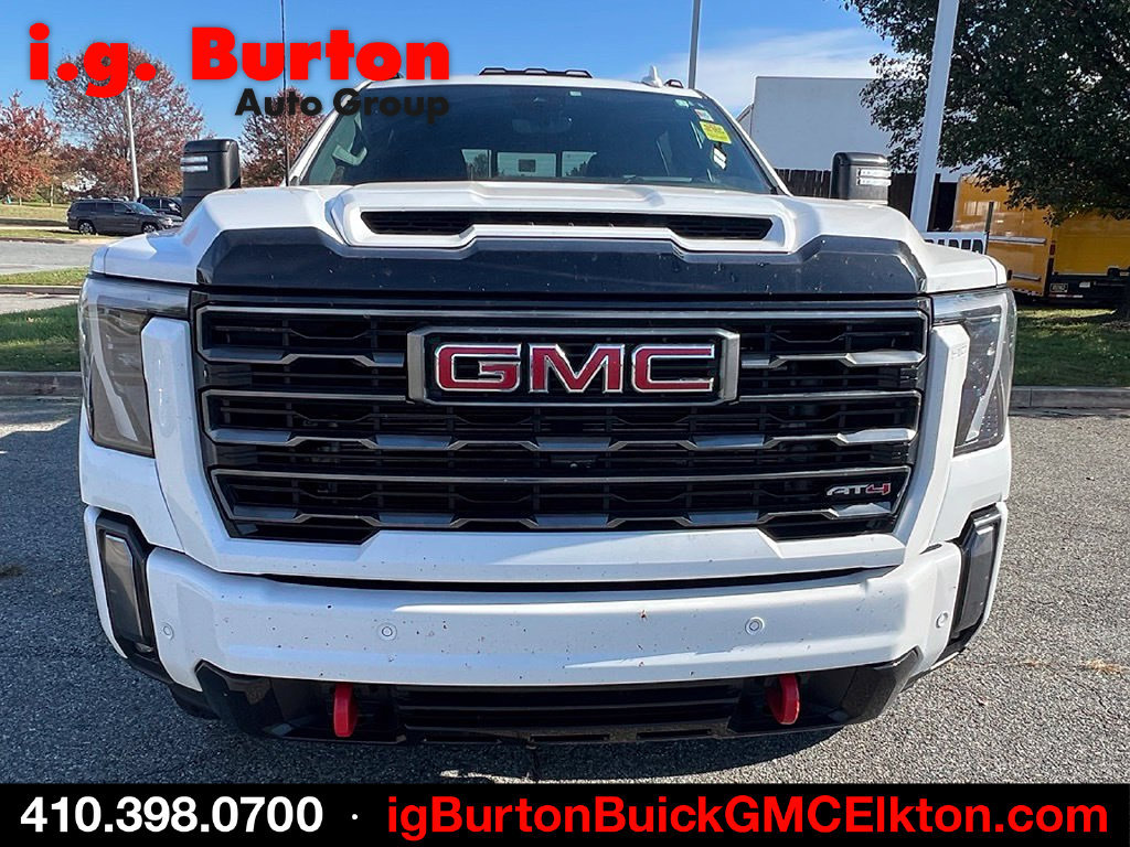 Used 2024 GMC Sierra 2500 AT4 w/ Technology Package AWD/4WD image 2