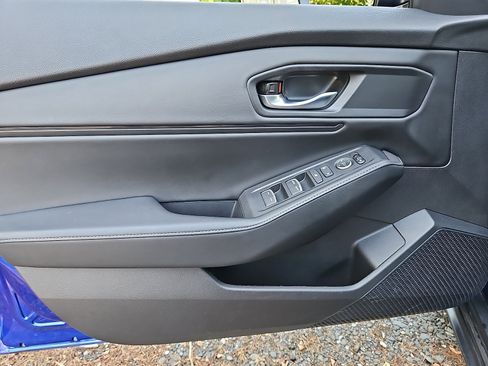 Used 2025 Honda Accord Sport image 13