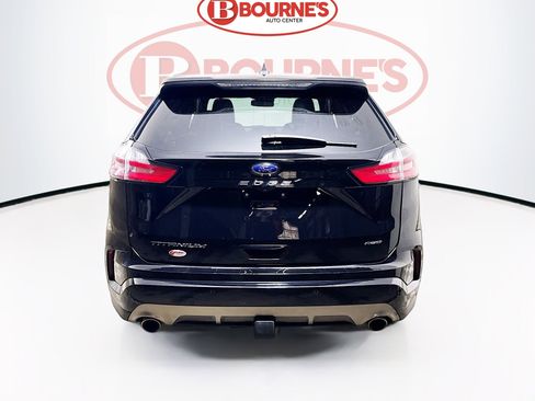 Used 2022 Ford Edge Titanium w/ Equipment Group 301A image 11