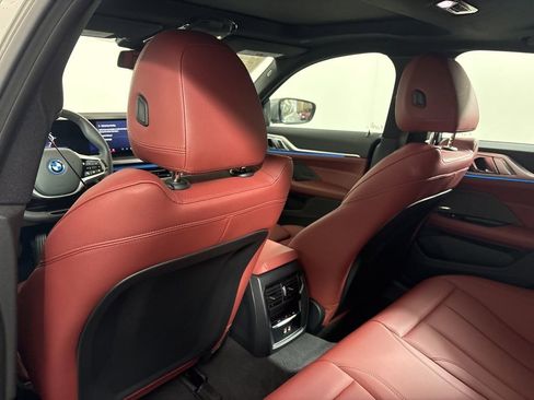 Certified 2025 BMW i4 eDrive40 w/ Premium Package image 31