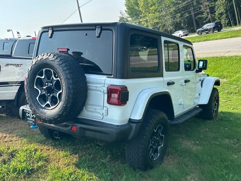 Used 2023 Jeep Wrangler Unlimited Rubicon 4xe w/ Steel Bumper Group AWD/4WD image 4