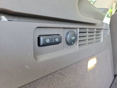 Used 2023 Lincoln Nautilus AWD w/ Premium Package image 31