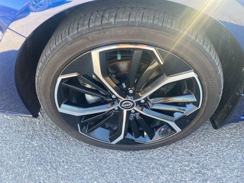 Used 2024 Nissan Altima 2.5 SR w/ SR Premium Package image 10