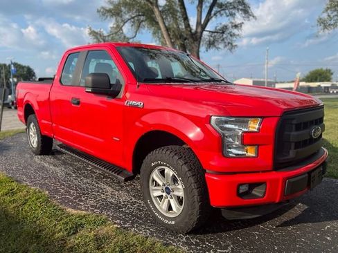 Used 2015 Ford F150 XL w/ Equipment Group 101A Mid AWD/4WD image 2