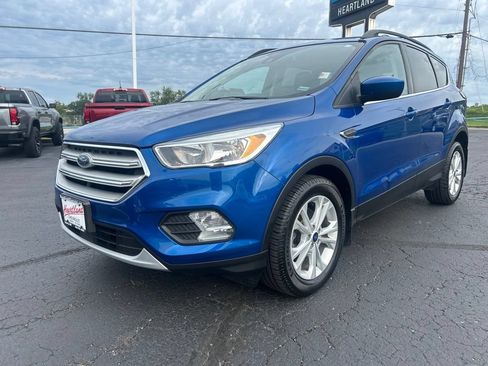 Used 2018 Ford Escape SE w/ Ford Safe & Smart Package FWD image 1