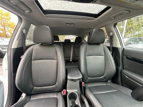 Used 2023 Kia Seltos EX image 25