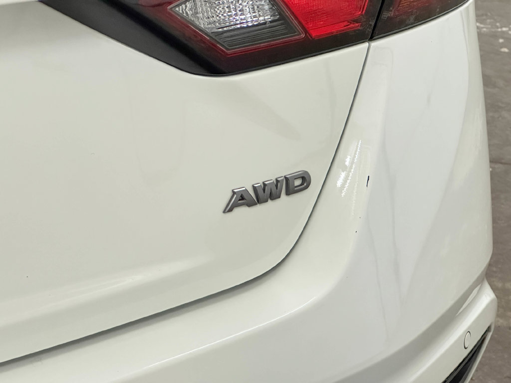 Used 2025 Nissan Altima 2.5 SV AWD/4WD image 16