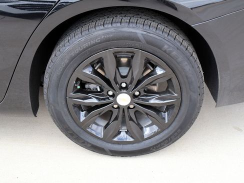 Used 2025 Chevrolet Malibu LT FWD image 10