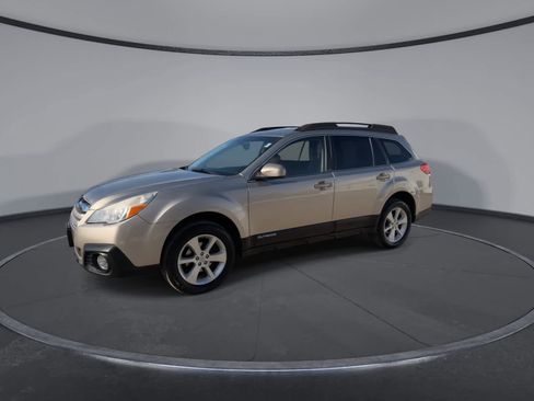 Used 2014 Subaru Outback 2.5i Premium w/ Moonroof Package image 4