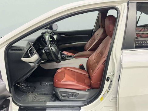 Used 2021 Toyota Camry SE FWD image 23