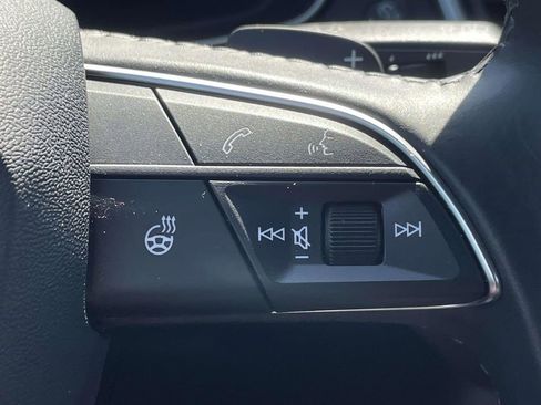 Used 2025 Audi Q5 2.0T Premium AWD/4WD image 23