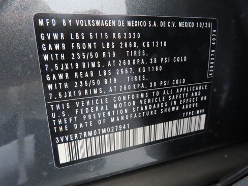 New 2026 Volkswagen Tiguan SE image 29