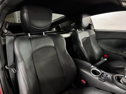 Used 2011 Nissan 370Z Touring w/ Sport Pkg RWD image 40