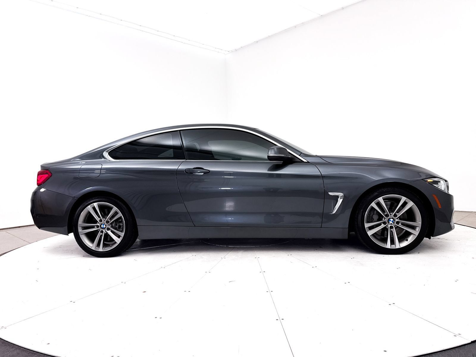 Used 2019 BMW 440i Coupe RWD image 37