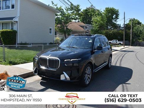 Used 2025 BMW X7 xDrive40i AWD/4WD image 3