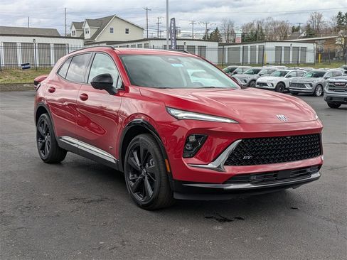 New 2025 Buick Envision Sport Touring image 3