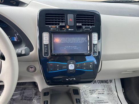Used 2012 Nissan Leaf SL image 14