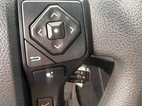 Used 2020 Toyota Tacoma SR5 image 13