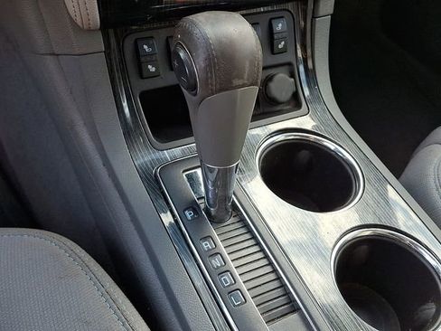 Used 2017 Chevrolet Traverse LT image 20