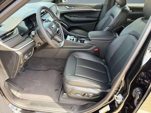 New 2026 Jeep Grand Cherokee L Limited image 5