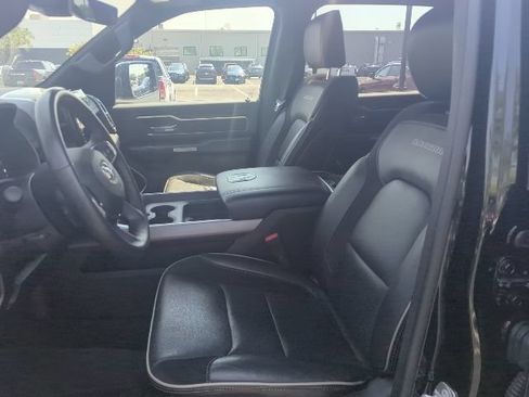 Used 2023 RAM 1500 Laramie AWD/4WD image 11